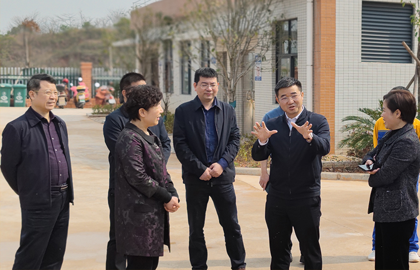 江西省生態環境廳一級巡視員石晶一行蒞臨挺進環保章貢區項目點視察調研